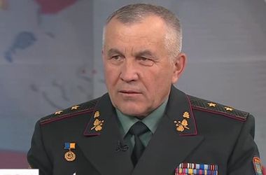 Друга людина в армії, який здійснює оперативне управління, - командувач Сухопутними військами генерал-лейтенант Анатолій Пушняков