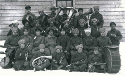 У березня 1903 року новоспечений музикант призначений капельмейстером 214-го Мокшанского резервного батальйону