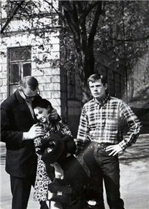 Катя Московська і Альоша Паустовський (на фото праворуч, син письменника К
