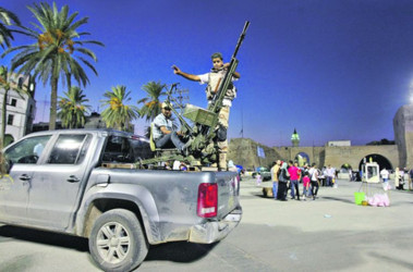 20 жовтня 2011, 7:52 Переглядів:   Повстанці в Тріполі - хлопці до 20 років з «травою» і самогоном