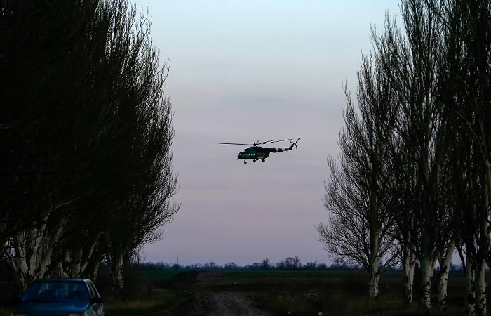 За попередніми даними, в результаті катастрофи Мі-8 загинули дев'ять військовослужбовців   Збитий вертоліт Мі-8, який бере участь в силової операції під Слов'янськом