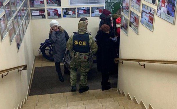 Силовики проводять слідчі дії в головному офісі алкогольної мережі «Червоне і Біле» в Челябінську, а також на складах в Москві