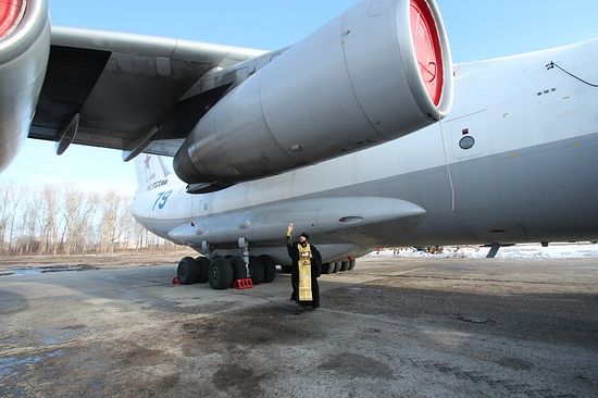 21 лютого на аеродромі в Дягілєва освятили стратегічні літаки Дальньої авіації