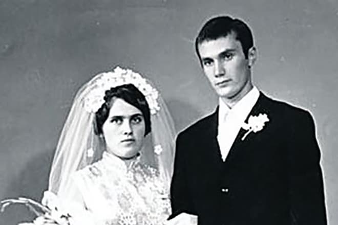 У 1981 році дружина подарувала Януковичу другого сина Віктора