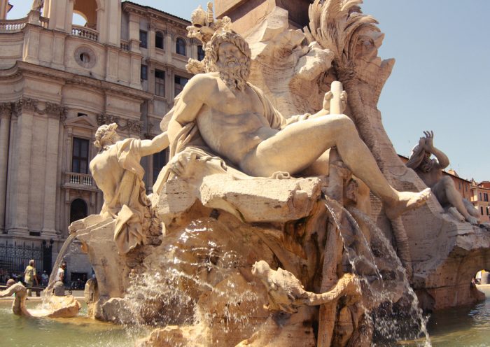 Напевно грубою помилкою було б побувати в Римі і не відвідати площу Навона, настільки красиве і багате архітектурними цінностями місце італійської столиці