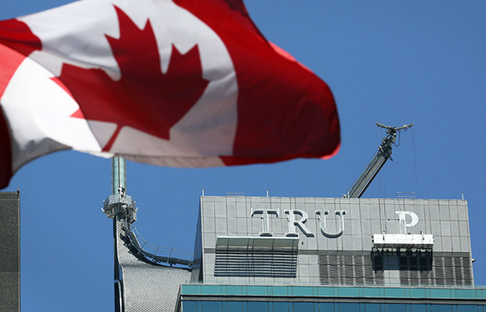 Видання дізналося нюанси продажу частки в Запоріжсталі канадським бізнесменом російського походження Шнайдером, який надіслав виручені гроші на Trump Toronto   Фото: Reuters   Москва