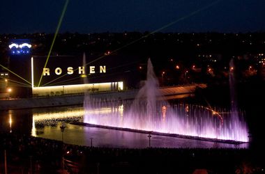 18 листопада 2014 року, 9:33 Переглядів:   Порошенко продав менше відсотка активів фабрики Рошен у Вінниці