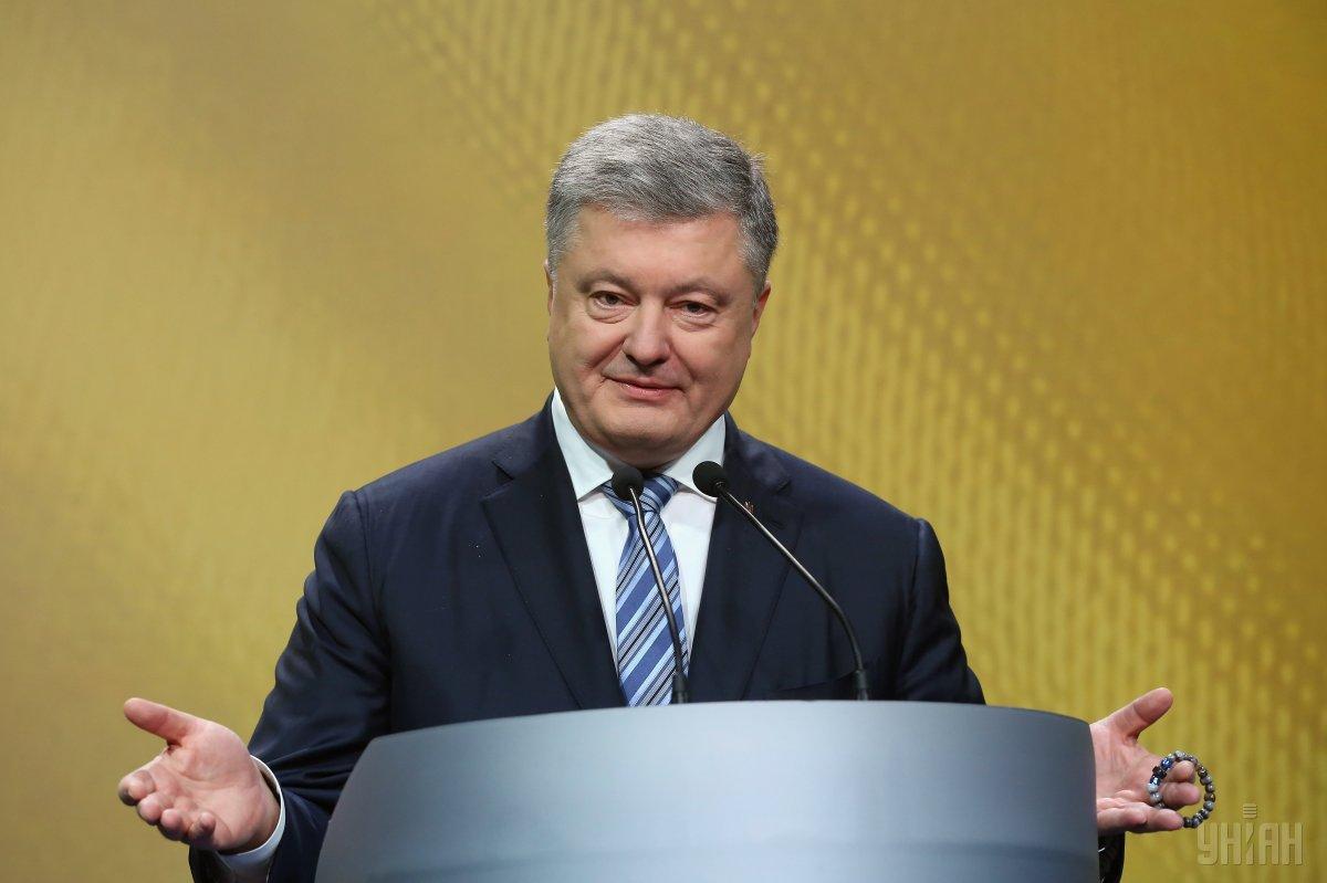 Президент вважає, що головне зараз - не наробити помилок, адже Кремль хоче, щоб в Україні почалася релігійна війна
