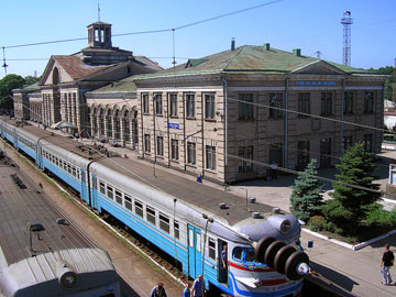 Лозова, великому промисловому і культурному центрі Харківської області