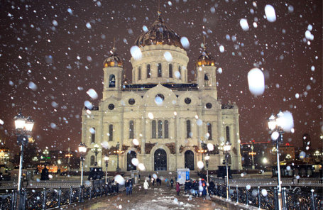 Тільки спочатку москвичам потрібно пережити дощ   Фото: Олена Глазунова / ТАСС   У новорічну ніч піде сніг