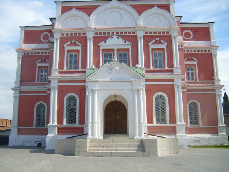 Судячи з особливостей Тульського кремля як фортифікаційної споруди, його зводили італійські зодчі, після завершення будівництва Московського кремля в кінці XV століття