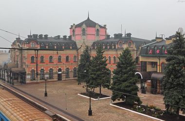 19 січня 2015 року, 15:04 Переглядів:   Постраждала будівля вокзалу