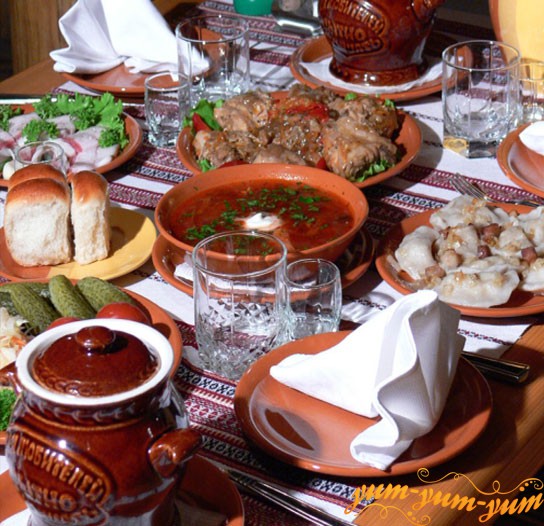 Історія розвитку української кухні бере свій початок багато століть назад