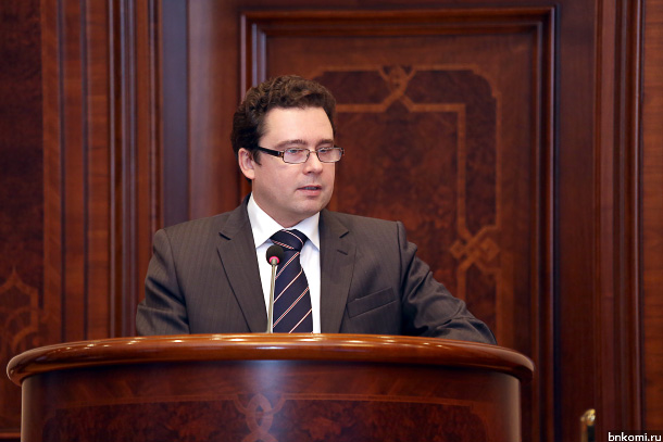 - Так, тільки Міністерству фінансів РК вдалося заощадити шість мільйонів рублів за 2013 рік, - каже Маегов